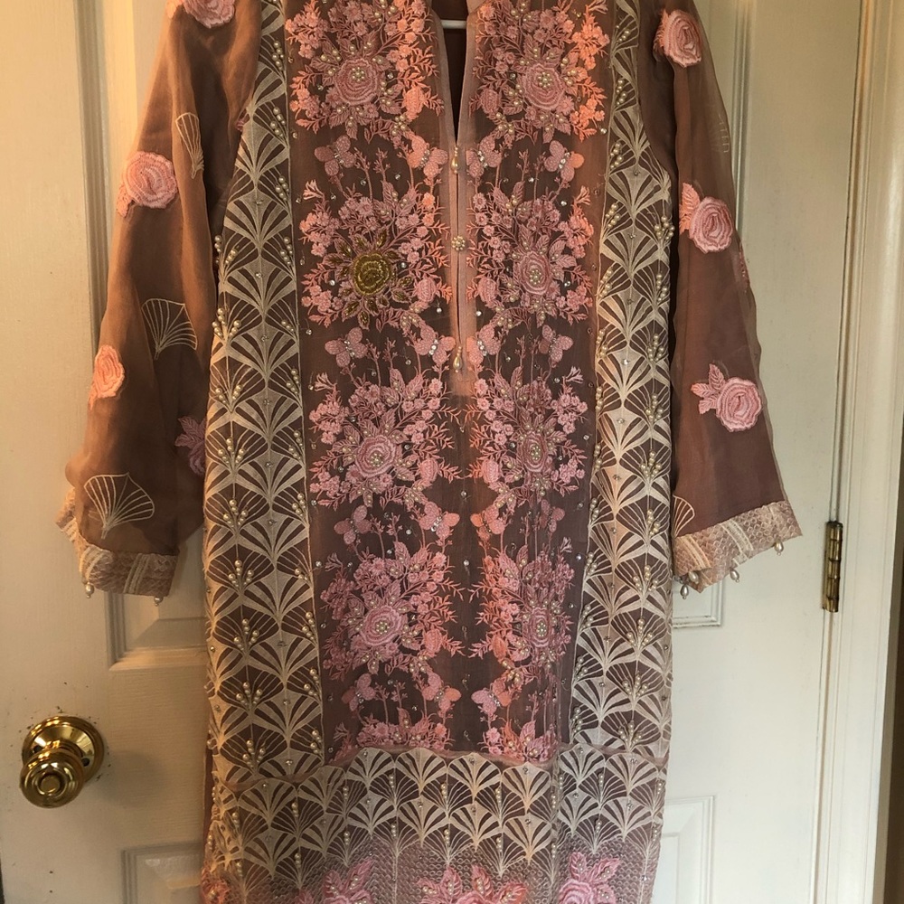 Agha Noor shirt - Picture 2 of 4